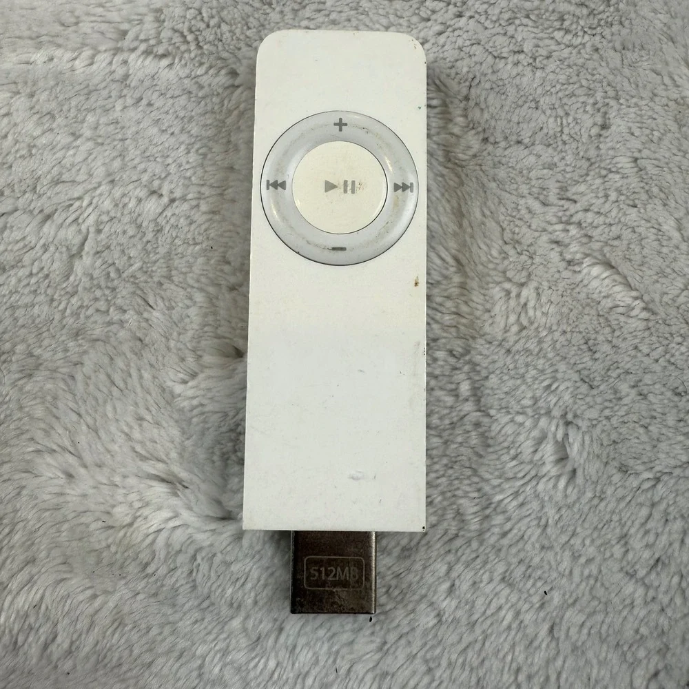 Apple iPod Shuffle 1st Gen 512MB Silver Digital‎ Music Player Portable